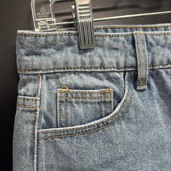 Hammer Jeans High Rise,distressed,5 pocket,belt loop,button fly,frayed cuff,jean - Picture 2 of 11
